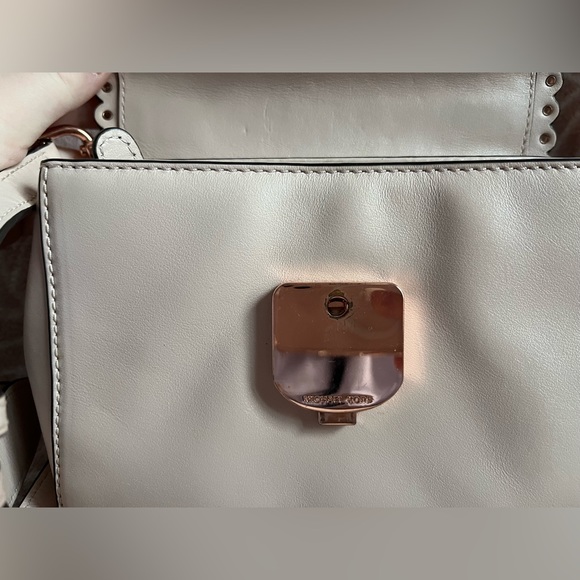 Michael kors cross body for sale! - Picture 10 of 12